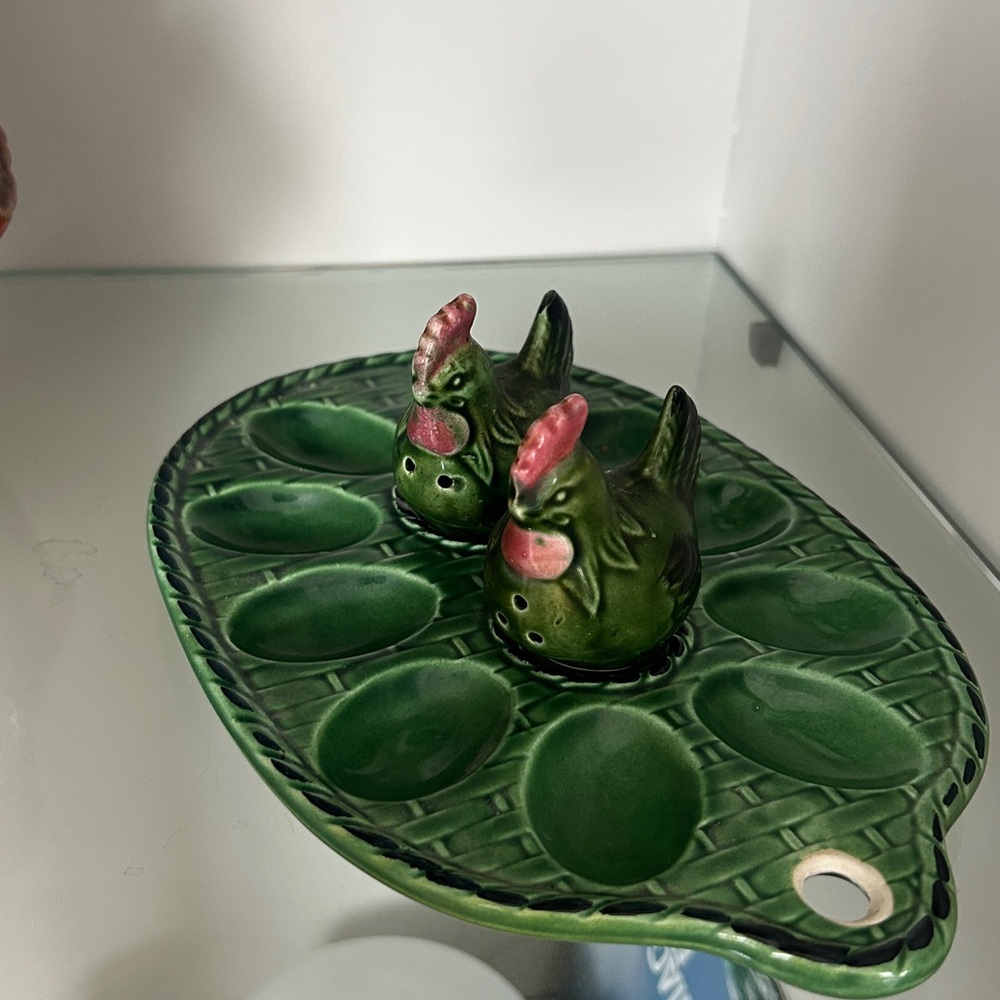 Salt and pepper shaker with Green Ceramic Chicken Egg Holder
